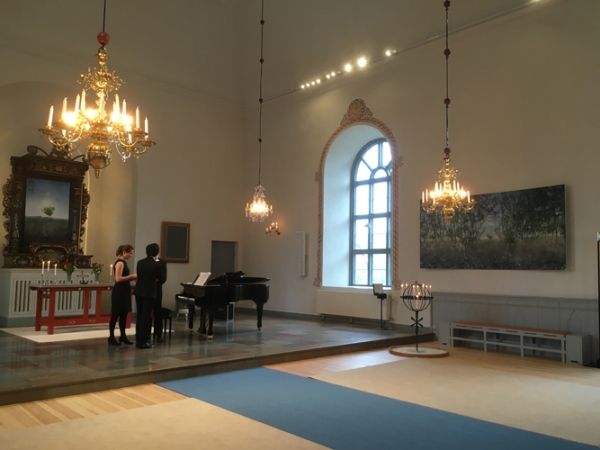 http://www.katarinaaxelsson.com/files/gimgs/th-32_musicians_Radmanso_church_axelsson.jpg